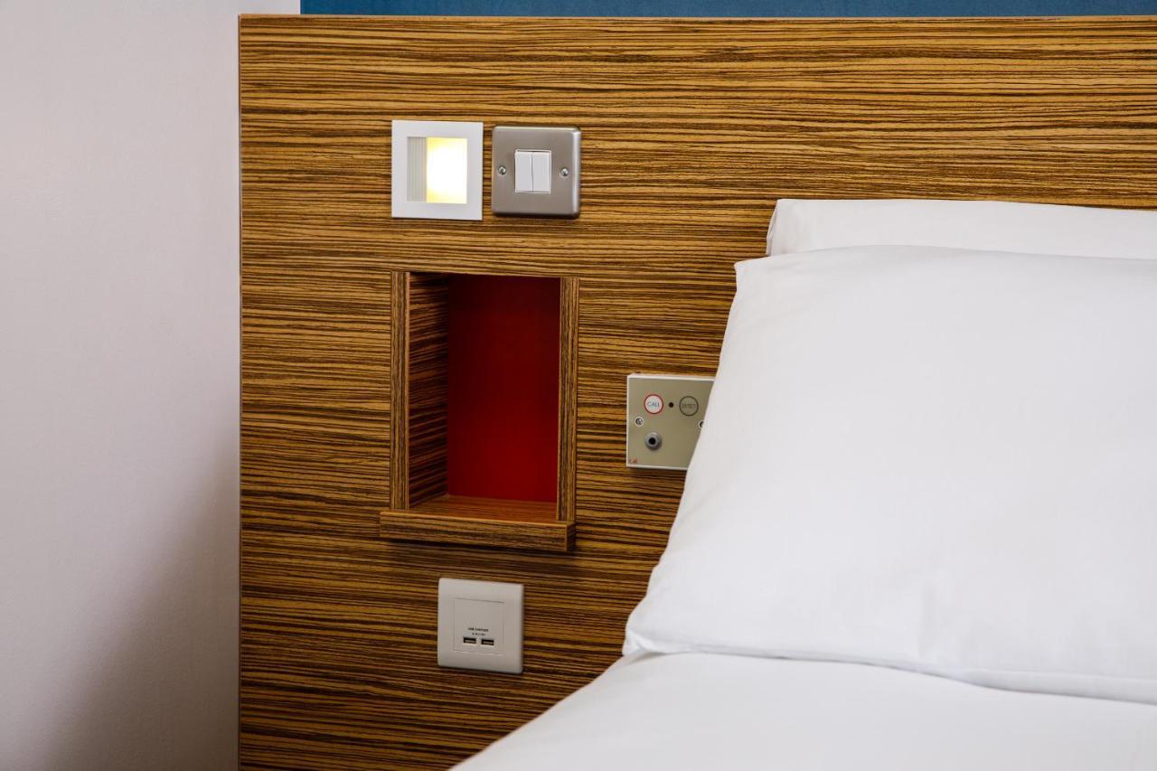 Ibis Budget Lancaster Centre エクステリア 写真