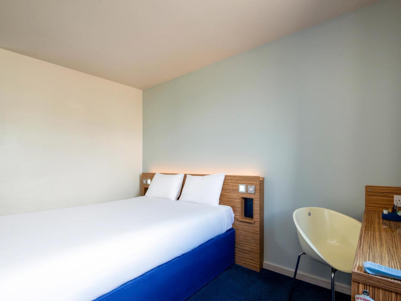Ibis Budget Lancaster Centre エクステリア 写真