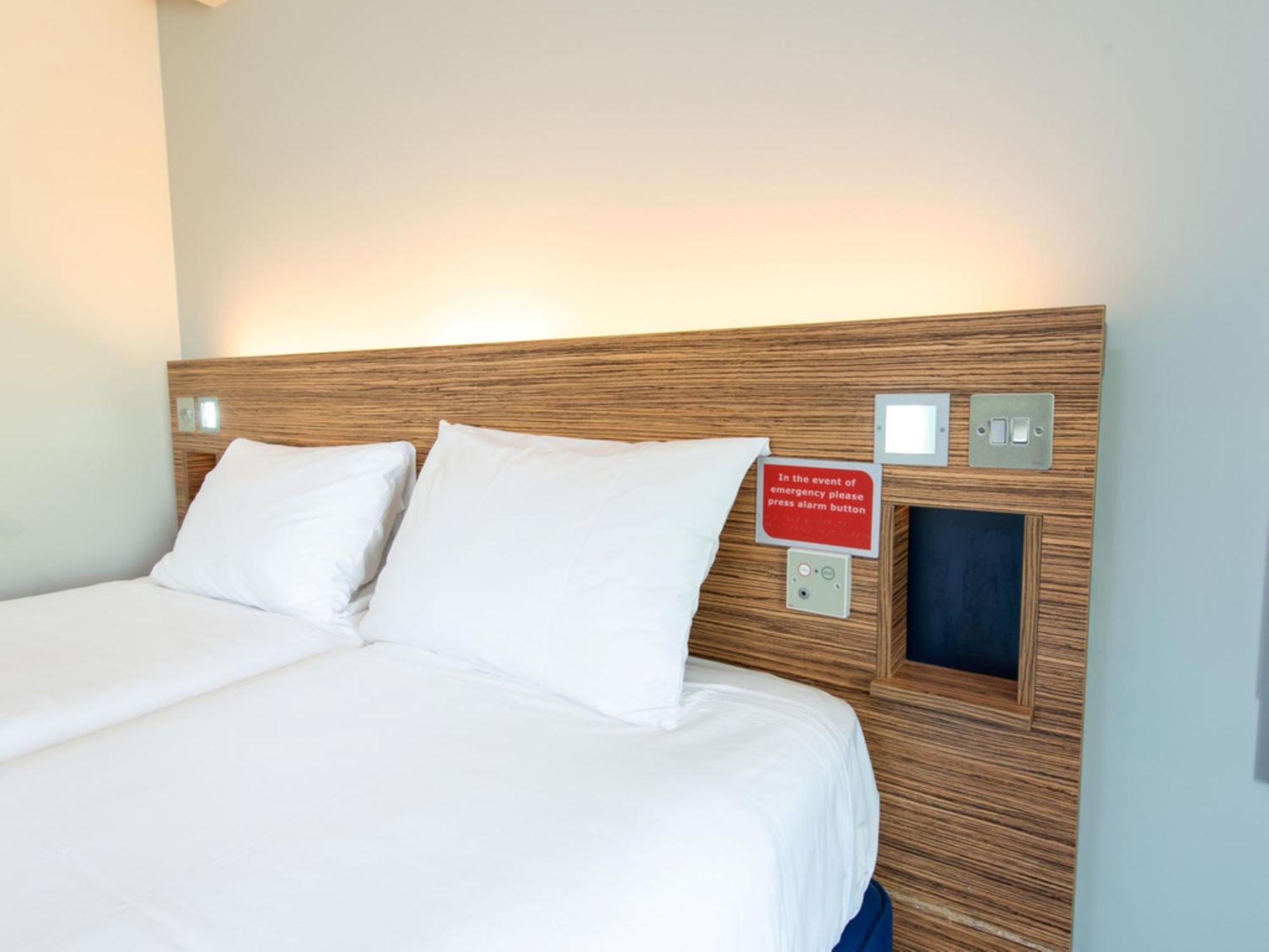 Ibis Budget Lancaster Centre エクステリア 写真